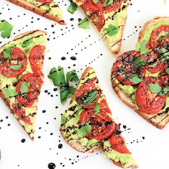 Roasted Tomato Avocado Toast - Recipe photo by Thewholeserving