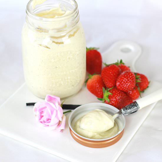 Make whipped cream in a jar - Recipe photo by The Happy Cooking Friends