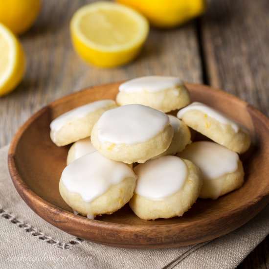 Lemon Meltaways - Recipe photo by Savingroomfordessert