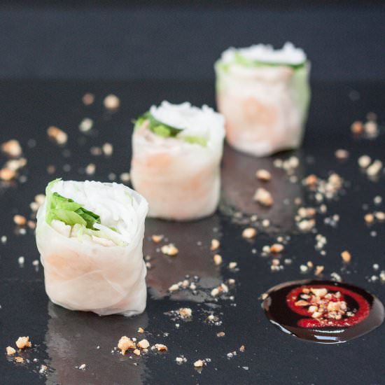 Vietnamese Summer Rolls (Gỏi cuốn) - Recipe photo by AsianFoodAdventure
