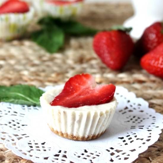 Frozen Strawberry Cheesecake Bites - Recipe photo by ArtsCrackers
