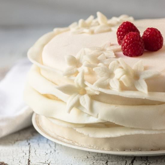 Raspberry Fondant Ruffle Cake - Recipe photo by Machandel