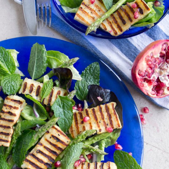 Halloumi and Pomegranate Salad - Recipe photo by Sugar Free Londoner