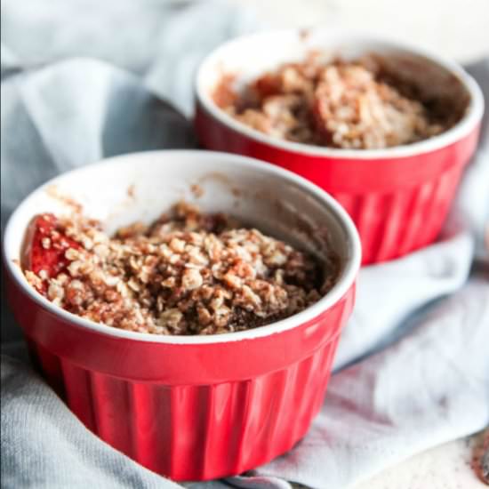 5 Ingredient Pear Crumble for Two - Recipe photo by Sweetphi