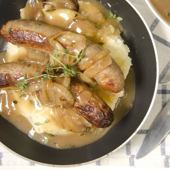 Bangers and Mash with Gravy - Recipe photo by Hungry PeePor