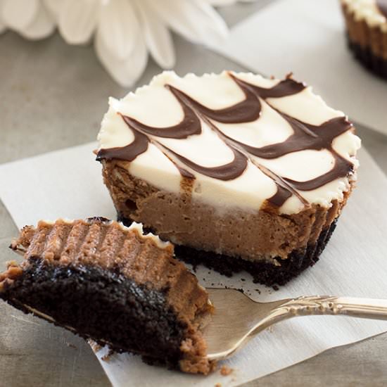 Kahlua Cream Cheese Cup Pies - Recipe photo by BakingMischief
