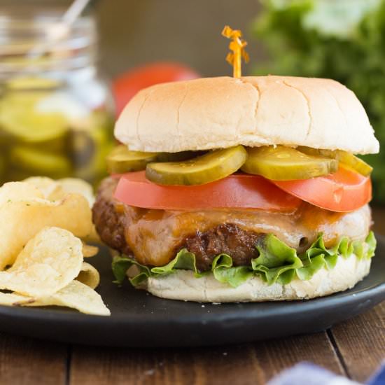 The Best Burgers - Recipe photo by thereciperebel