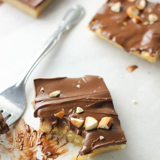 Almond Roca Bars - Recipe photo by bakedinaz