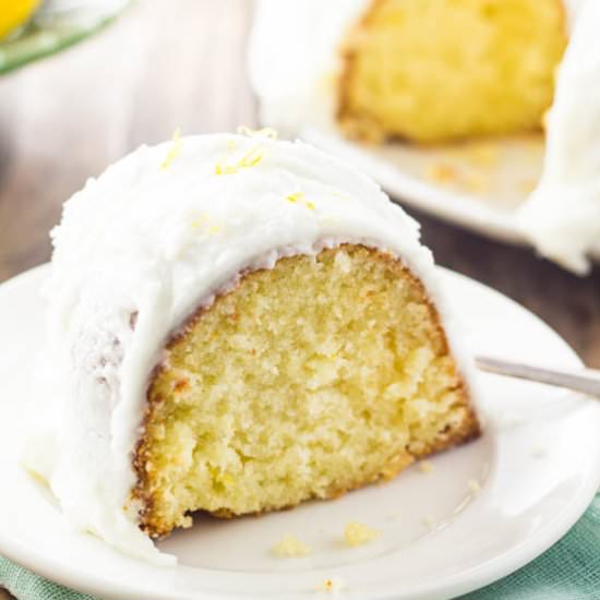 Lemon Bundt Cake - Recipe photo by cupcakesandhammers
