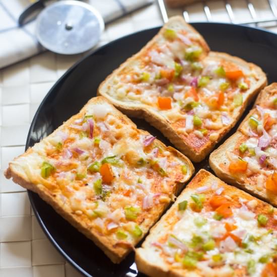 Bread Pizza - Recipe photo by Akila