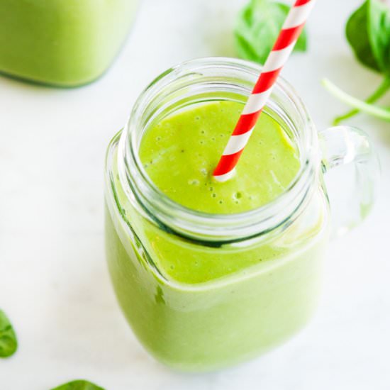 Green Superfood Coconut Smoothie - Recipe photo by Aberdeenskitchen