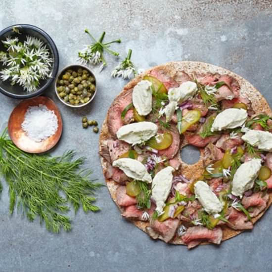 Rare roast beef crispbread - Recipe photo by MeccaGBC