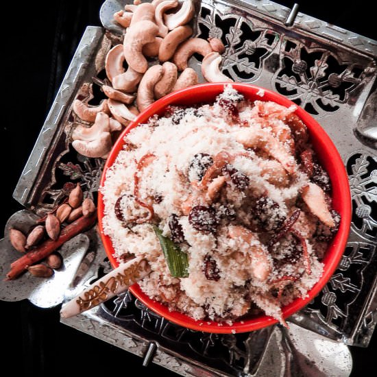 Sweet semolina with cashews - Recipe photo by islandsmile