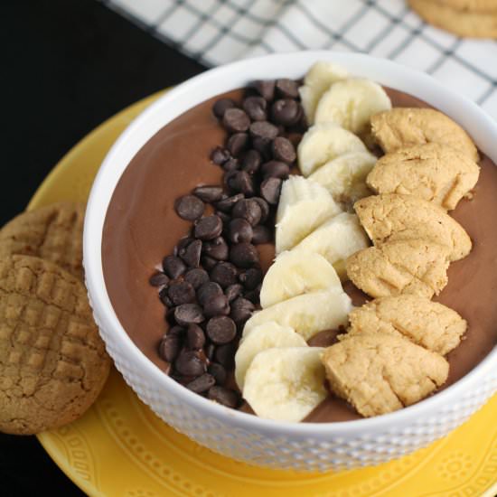 Peanut Butter Cup Smoothie Bowl - Recipe photo by frugalmomeh