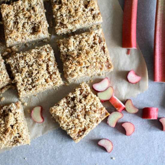 Healthy Rhubarb Oat Bars - Recipe photo by Heavenlynn Healthy