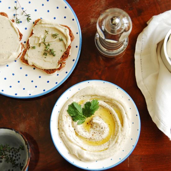 Vegan Cashew Cream Cheese - Recipe photo by nade in the kitchen