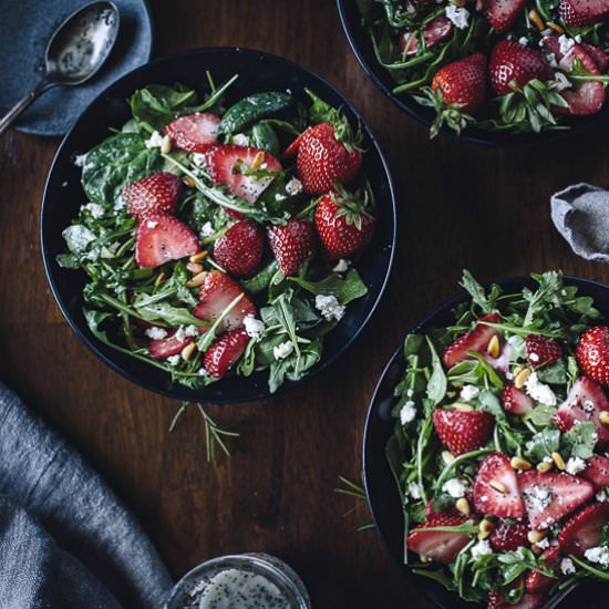 Strawberry, Spinach & Arugula Salad - Recipe photo by foolproofliving.com