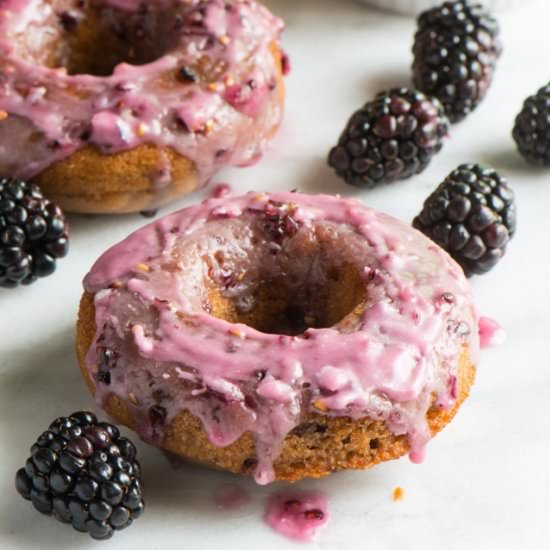 Vegan Blackberry Donuts - Recipe photo by NamelyMarly