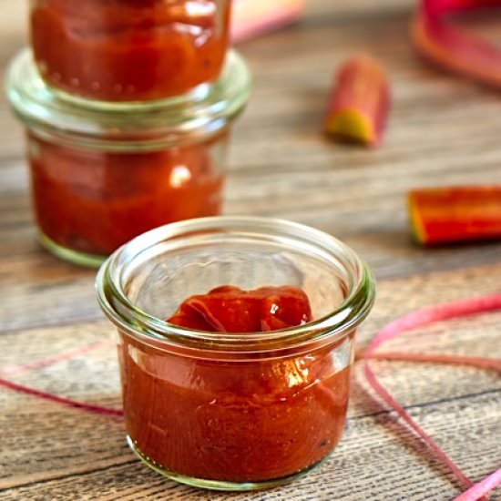 Rhubarb Ketchup – Special BBQ Sauce - Recipe photo by Reisegabel