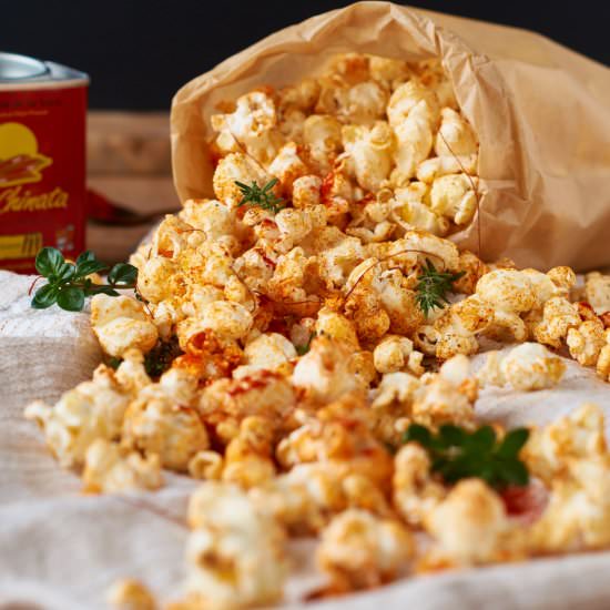Red Pepper Thyme Popcorn - Recipe photo by carointhekitchen
