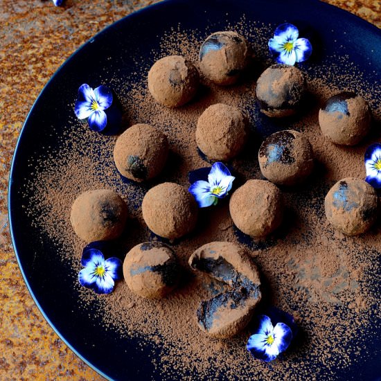 Peanut Butter Bliss Balls - Recipe photo by Bibbyskitchenat36