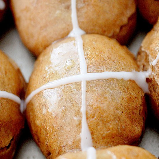 Hot cross buns - Recipe photo by evabakes