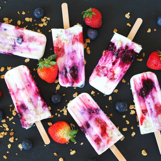 Healthy Breakfast Popsicles - Recipe photo by Everyday Gourmet with Blakely