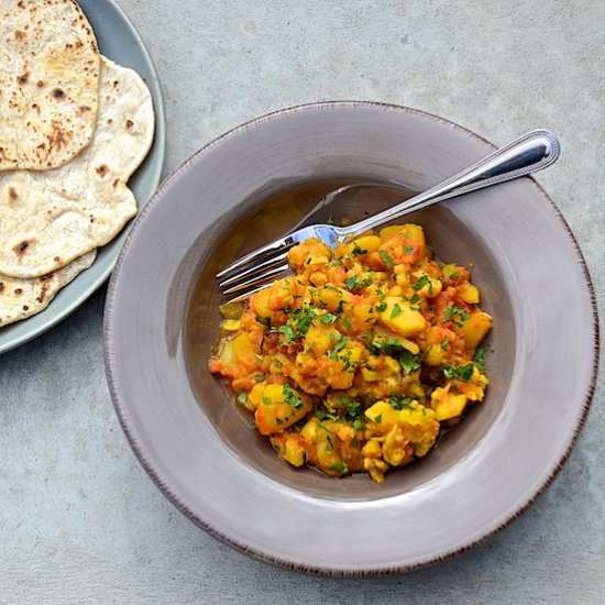 Indian potatoes and cauliflower - Recipe photo by oliveoilandlemons