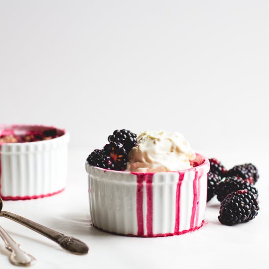 7-Minute Blackberry Crisp - Recipe photo by coffeeandcrumbs