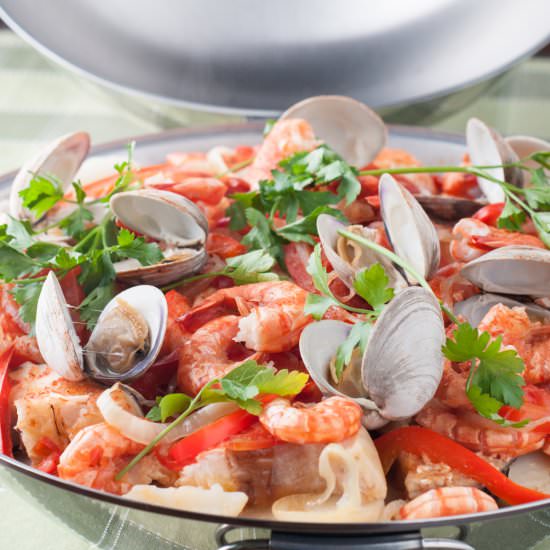 Portuguese Seafood & Fish Cataplana - Recipe photo by photosandfood