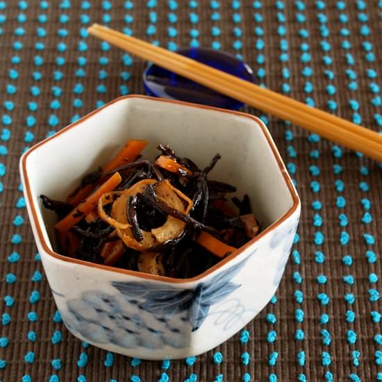 Hijiki Seaweed Salad - Recipe photo by ochikeron