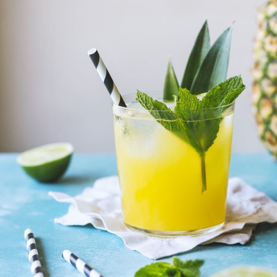 Pineapple Mint Cooler - Recipe photo by honestlyyum