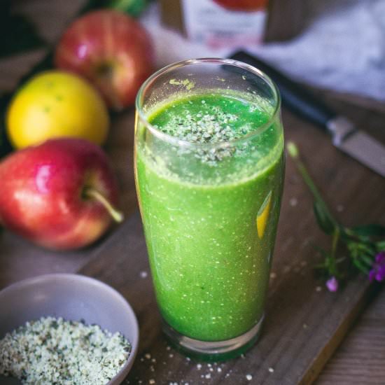 Kale Apple Smoothie - Recipe photo by fromscratchmostly