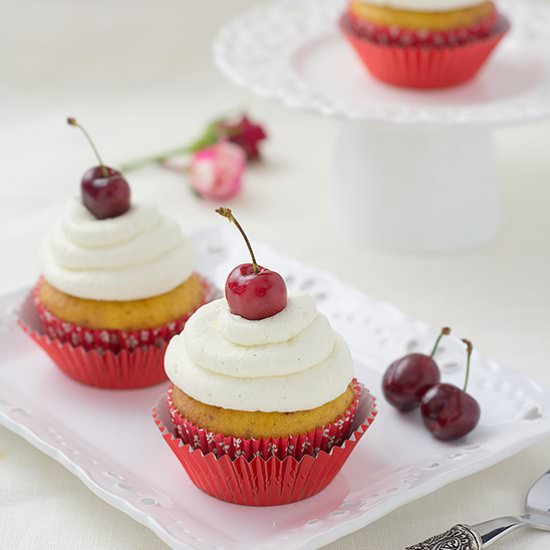 Cherry & Chantilly cupcakes - Recipe photo by Briose de Acasa