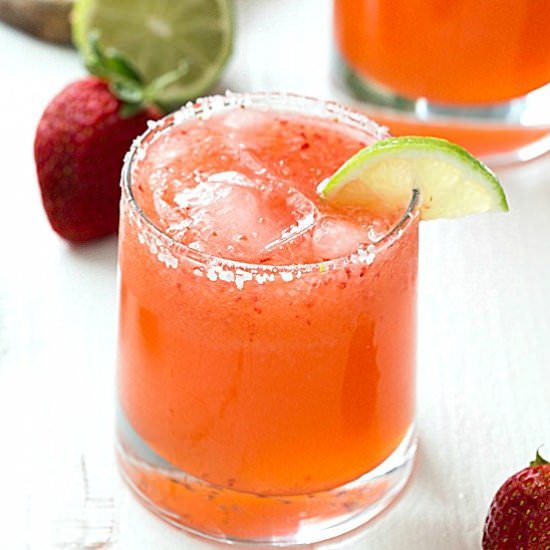 Strawberry Limeade Margaritas - Recipe photo by galonamission