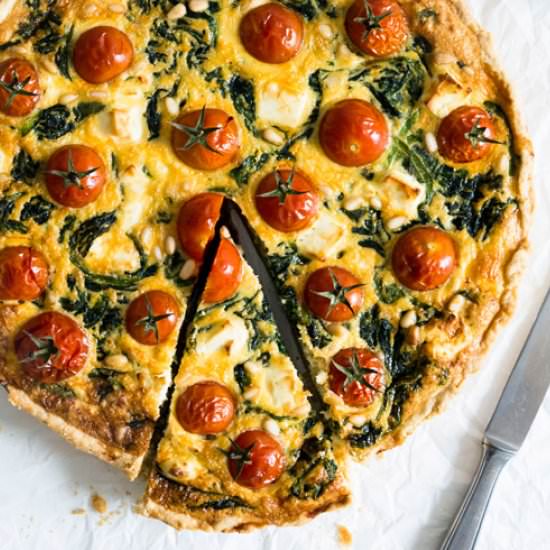 Spinach Tomato Quiche - Recipe photo by platedcravings