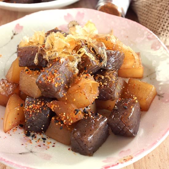 spicy daikon and konnyaku - Recipe photo by dailycookingquest