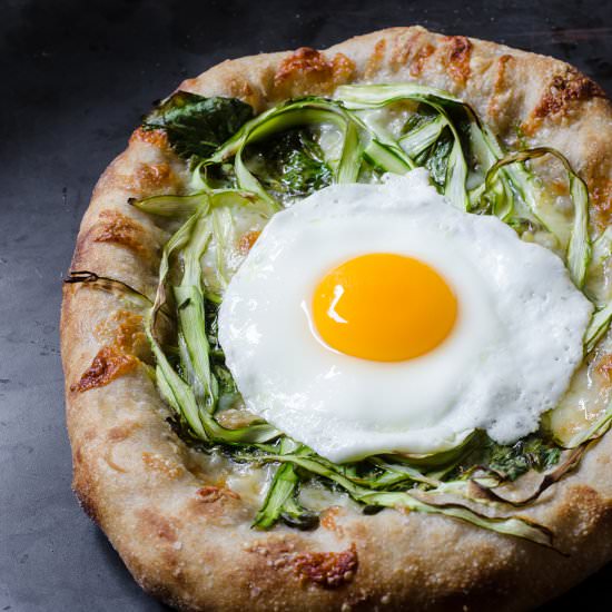 Asparagus, Fontina, and Fried Egg Pizza - Recipe photo by Chic Eats