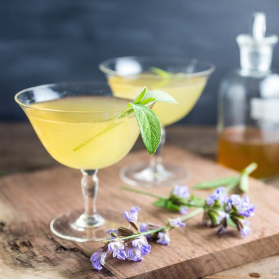 The Pollinator aka Sage Bee’s Knees - Recipe photo by NerdsWithKnives-Emily