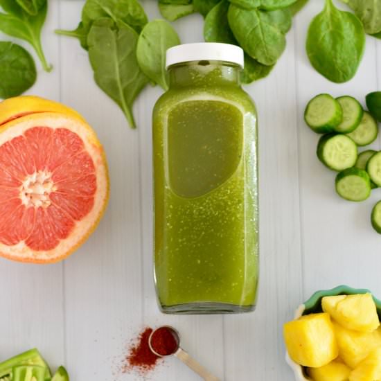 Sweet & Spicy Green Juice - Recipe photo by realfoodwithdana