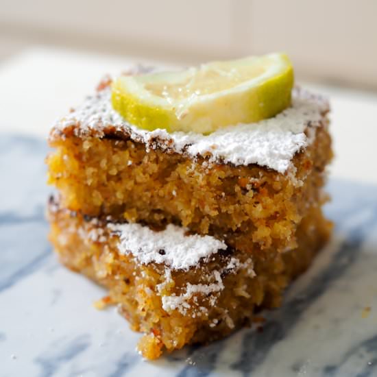 Polenta Almond Cake - Recipe photo by Samieze