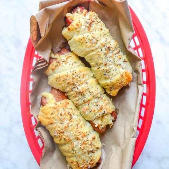 Cheesy Everything Dogs in a Blanket - Recipe photo by mymoderncookery