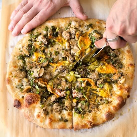 50 Clam [Squash Blossom] Pizza - Recipe photo by wild greens