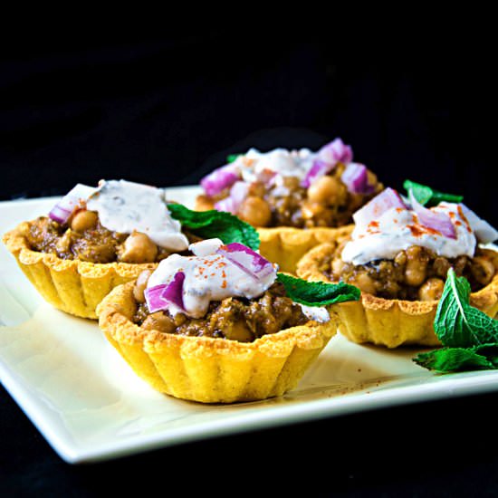 Zero-Oil Mint-Chola Cornmeal Tarts - Recipe photo by Anu@MyGingerGarlicKitchen