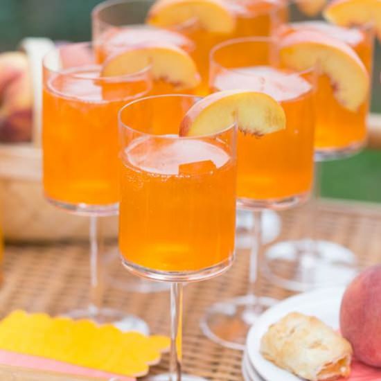 Glow Bellini - Recipe photo by Pizzazzerie