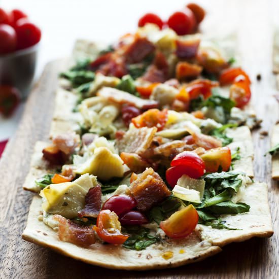 Spinach Artichoke Flatbread Pizza - Recipe photo by FoodFolksandFun