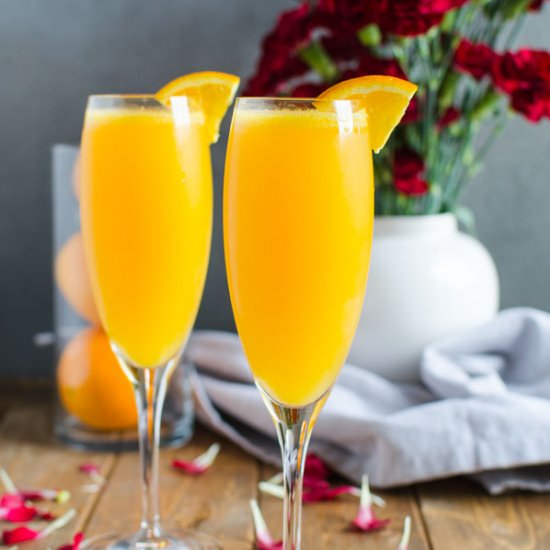 Non Alcoholic Mimosa - Recipe photo by watchwhatueat