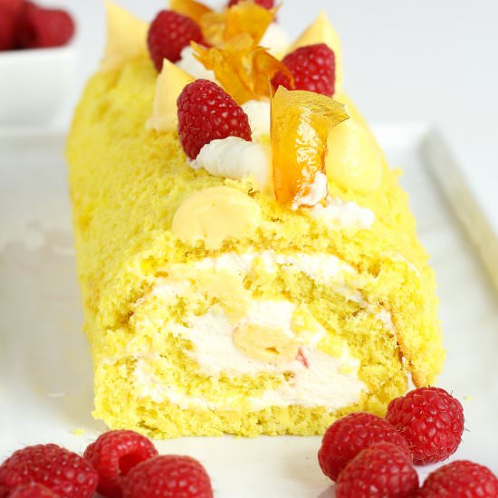 Heavenly tropical roll - Recipe photo by pastrylanguage