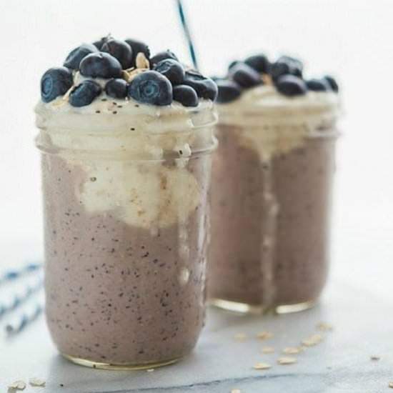 Banana Oat Smoothie - Recipe photo by YuriElkaim1