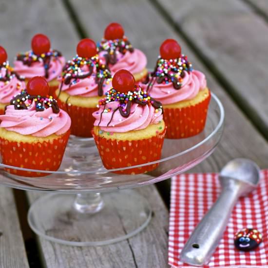 Banana Milkshake Cupcakes - Recipe photo by 365 Days of Easy Recipes